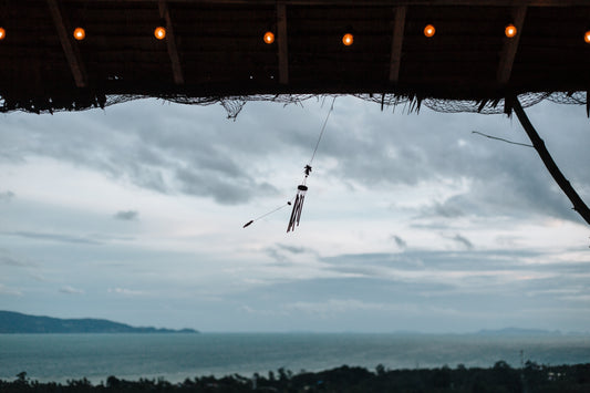 How to Hang a Wind Chime Properly: A Comprehensive Guide